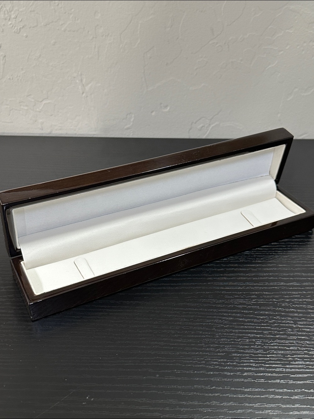 Premium High-Gloss Lacquer Bracelet/Watch Presentation Case – Brand New